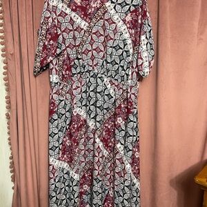 Elegant Geometric Patterned Maxi Dress